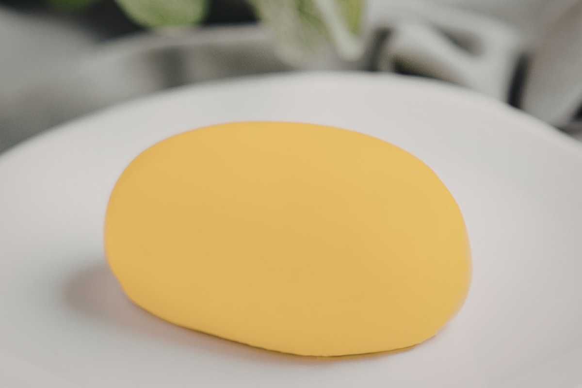 Butta subito i detersivi chimici: perché dovremmo usare il sapone giallo che ancora conoscono in pochi