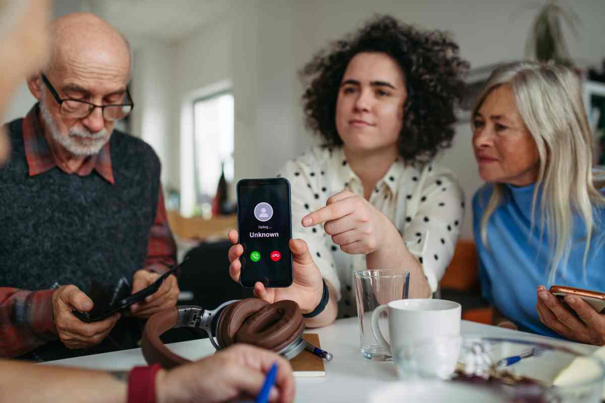 Ti rubano i dati in 4 secondi: la truffa telefonica